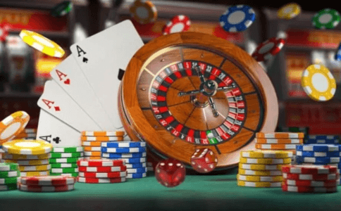 Casinos en ligne et hors ligne : comparaison des formats pour les joueurs du Sénégal